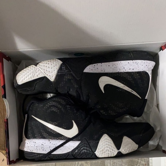 kyrie4s